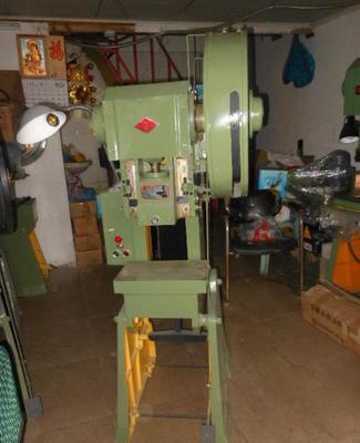 【批發零售沖床 J23-6.3T開式可傾壓力機/普通沖床】價格_廠家_圖片 -